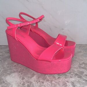 NEW Madden girl Theo C Hot pink high wedge platform sz 9